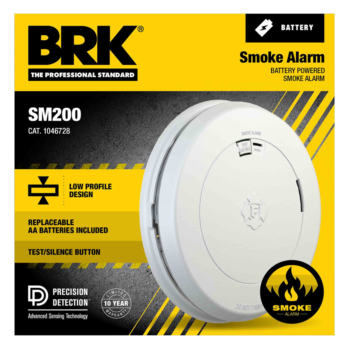 Low profile smoke alarm with replaceable battery
